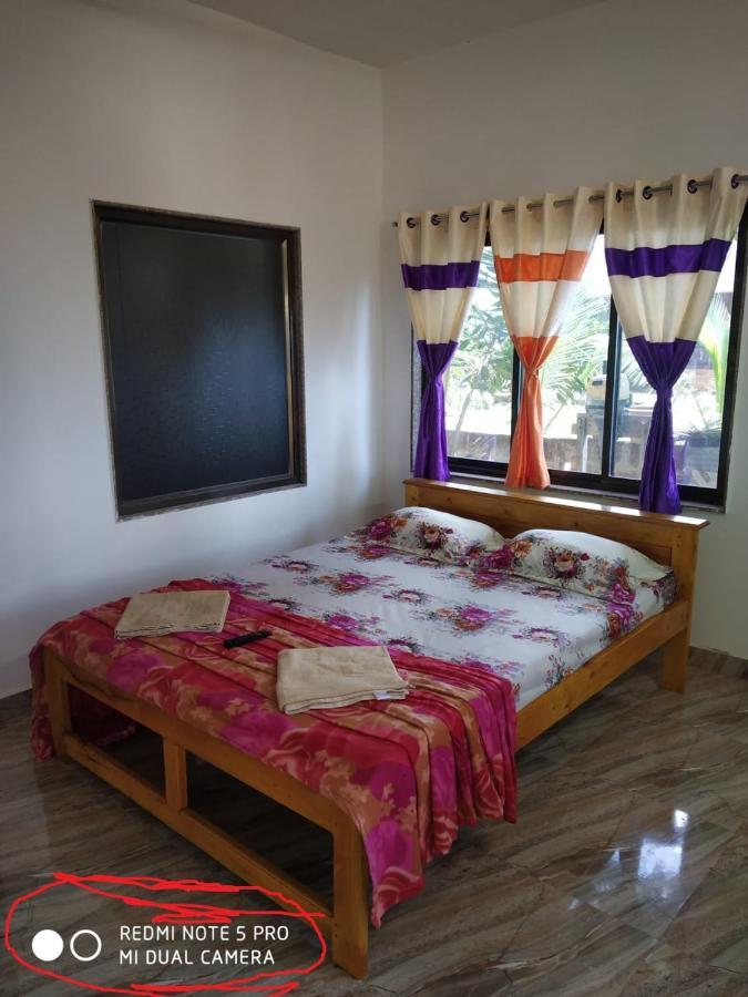 Sam&San Beach Resort Vengurla Exterior foto